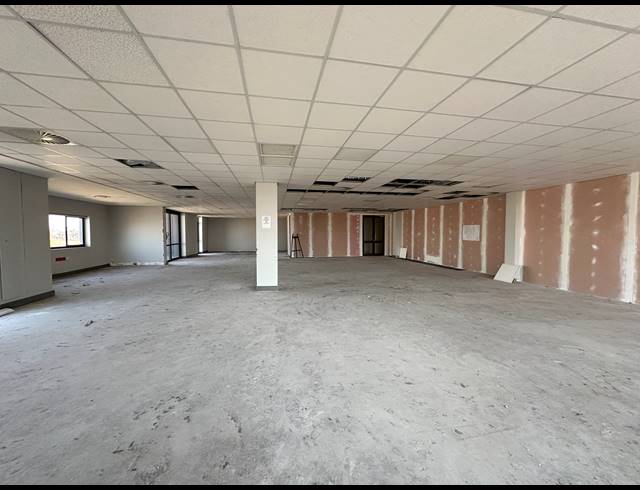 278M² OFFICE TO LET IN IRENE